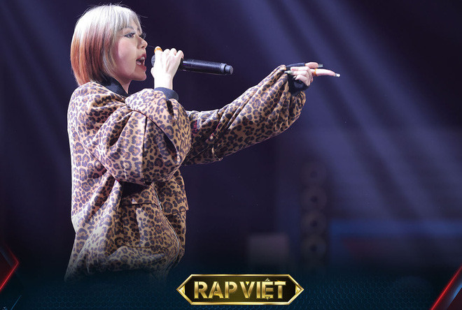 Vốn là một hiện tượng mạng xã hội gây bão thời gian qua, Mai Âm nhạc được BTC ưu ái giới thiệu một đoạn dài các clip viral trước đó.