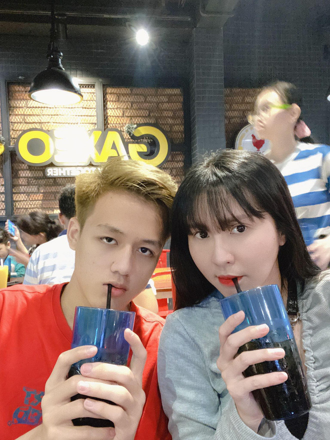 Đến giờ, mối quan hệ giữa Ngân Sát Thủ và Feri vẫn chưa chính thức được xác nhận nhưng cả hai khá thường xuyên chụp những bức hình gần gũi nhau