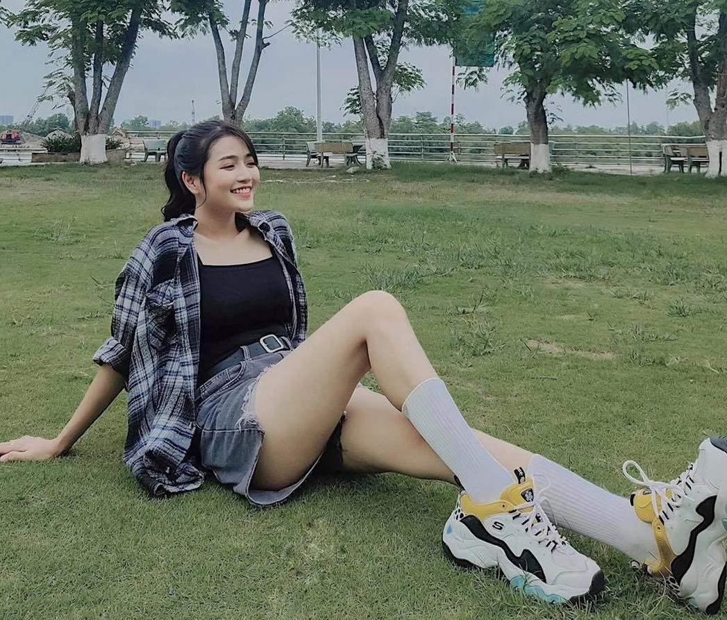 Sau thành công của bộ phim, tên tuổi An Vy lên như diều gặp gió. Với khuôn mặt đẹp như thiên thần cùng body nóng bỏng, kênh stream của cô nàng nhanh chóng đạt được hàng triệu follow.