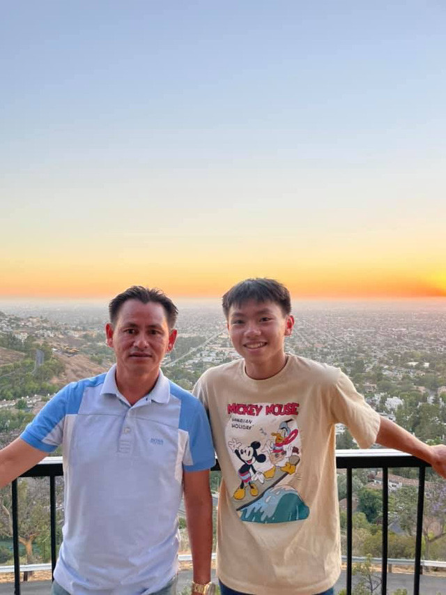 Điều đáng chú ý hơn cả, dưới phần bình luận có tài khoản tên Jonny Dang VN với hơn 400.000 follow để lại phản hồi "oh". Bình luận này nhận được 7,2K tương tác của cộng đồng mạng.