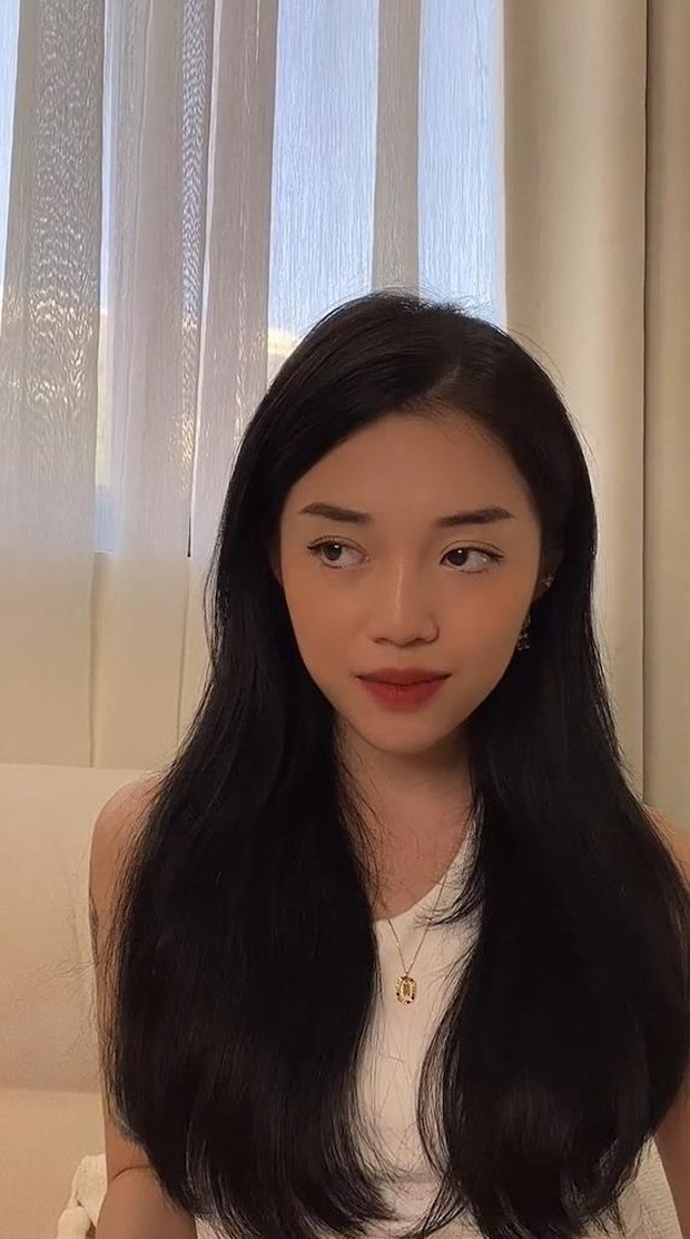 Tuy nhiên, khác với cô Tấm hiền lành trong sáng, Linh Ngọc Đàm lại hoá thân thành phiên bản hoàn toàn khác, xấu xa và phản diện hơn hình tượng gốc.