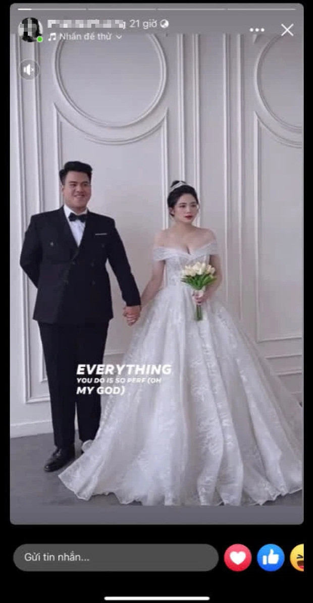 Trong lần tái hợp mới đây trên một diễn đàn kín của những người yêu mến streamer Mimosa, cộng đồng mạng truyền tay nhau loạt khoảnh khắc “giáo chủ” đi chụp hình cưới.