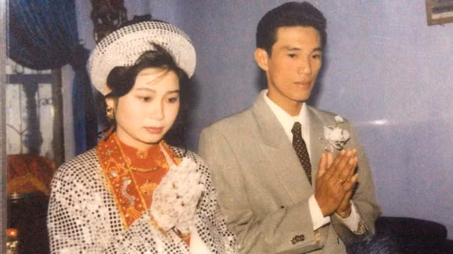 Ngắm những bức ảnh bố mẹ được chia sẻ, dân mạng không ngớt lời khen ngợi vẻ đẹp rất riêng của mỗi người.Ngắm những bức ảnh bố mẹ được chia sẻ, dân mạng không ngớt lời khen ngợi vẻ đẹp rất riêng của mỗi người.