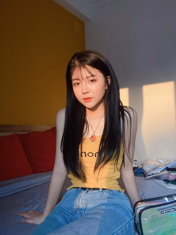 Trang Banana chia sẻ về phong cách quyến rũ, trưởng thành là bởi "đẹp khoe xấu che" chứ không hề theo trend các nữ streamer hiện tại.