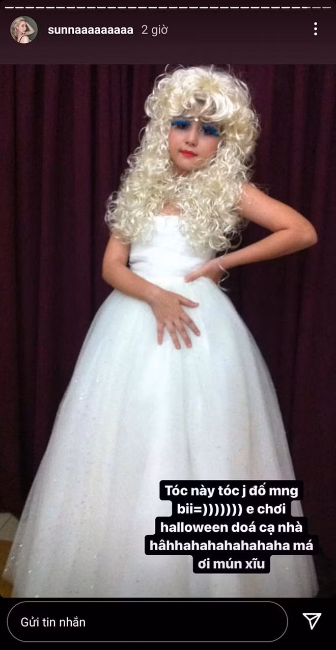 Càng lớn, Sunna theo đuổi phong cách ăn mặc quyến rũ, trưởng thành hơn.