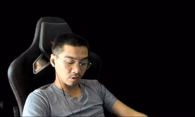 Thời gian qua, PewPew gặp không ít khó khăn trong kinh doanh và thậm chí còn vướng phải nợ nần bố mẹ hay bạn thân như Độ Mixi, Xemesis cũng không hề hay biết.