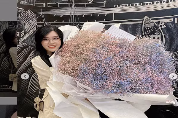 Trên trang Instagram cá nhân, Thủy Tiên đã khoe với mọi người toàn bộ số quà tặng mà cô nàng nhận được trong dịp sinh nhật cùng với dòng trạng thái.