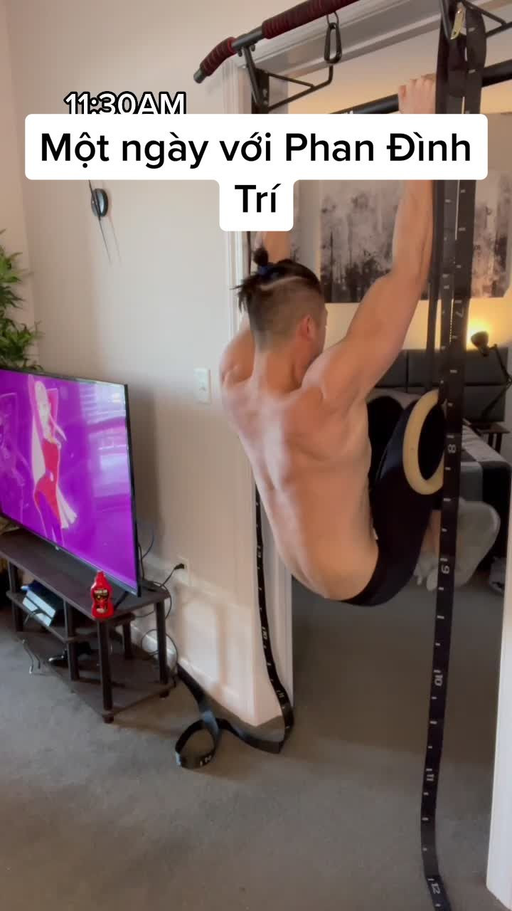 Để có được thân hình 6 múi đáng mơ ước như hiện nay, Trí Thịt Bòa đã phải trải qua một giai đoạn tập luyện dài và không ít khó khăn. 