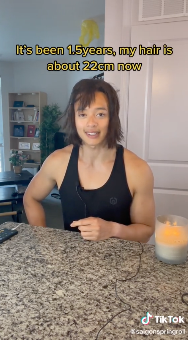 Thế nhưng, trong một số video gần đây, Hot TikTok Thịt Bòa lại lộ diện với vẻ ngoài khác lạ làm dân mạng được phen hoang mang thật sự.