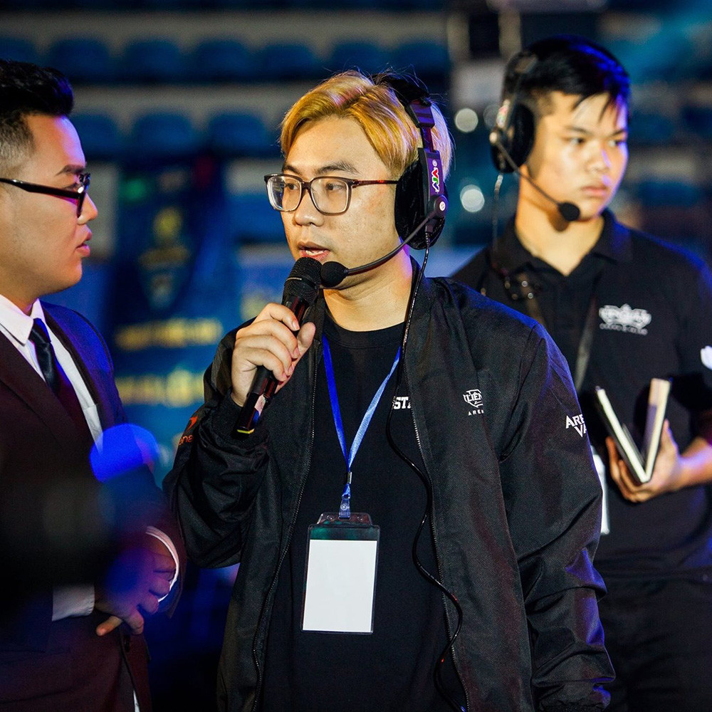 Theo tìm hiểu, Đức Liz hiện là người phụ trách mảng Esport của Liên Quân Mobile tại Việt Nam, đồng thời cũng là Quản lý Esports vùng - trực thuộc Garena tổng.