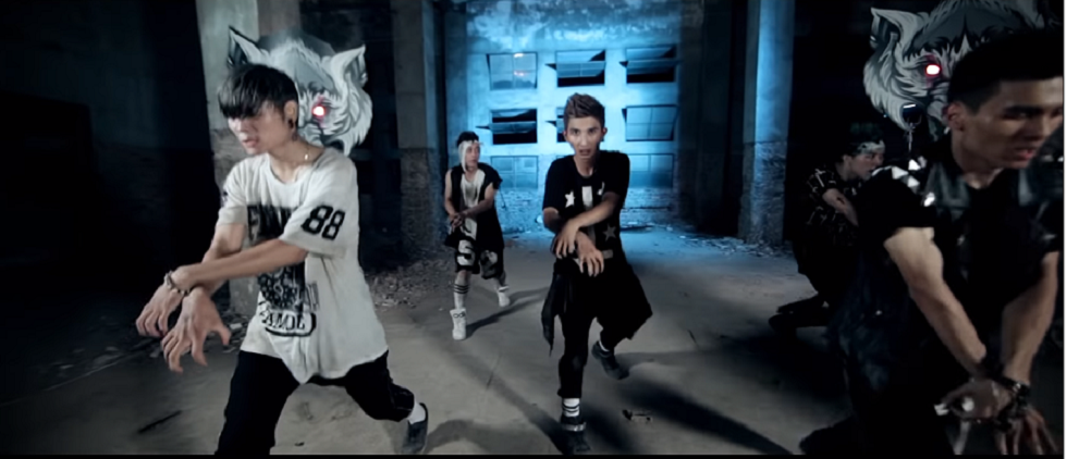 Anh chàng dancer là cựu thành viên Ian của nhóm nhảy đình đám 1 thời St319.