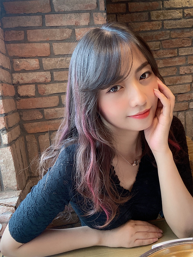 Nguyễn Hà My sinh năm 1997 là một trong những hot girl đình đám của Học viện Báo chí và Tuyên truyền. Người yêu của nam streamer sở hữu gương mặt ưa nhìn, vẻ ngoài quyến rũ và thân hình bốc lửa.