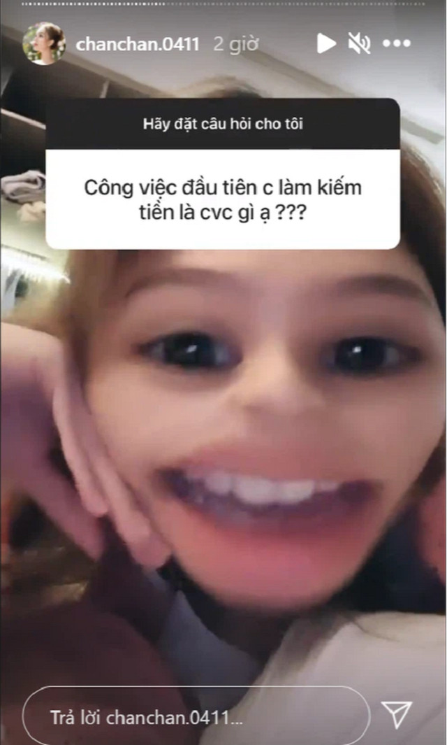 Trên trang Instagram cá nhân, khi được mọi người hỏi rằng công việc đầu tiên kiếm ra tiền là gì, nữ người mẫu sinh năm 2002 đã thẳng thắn trả lời.