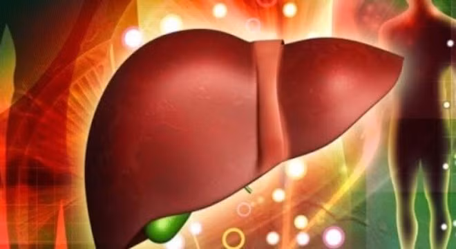 Thậm chí, các chuyên gia còn khuyến cáo không nên uống những loại thuốc có tác dụng bổ gan để giải độc rượu. Thông thường, khi bị bệnh người ta mới uống thuốc nhằm mục đích là trị bệnh. Thế nhưng, nhiều người lầm tưởng uống thuốc cũng có thể hỗ trợ phòng bệnh. Một số ca cấp cứu do tổn thương gan, viêm gan vì sử dụng các loại thuốc giải độc gan một cách tùy tiện và không theo chỉ định của bác sĩ.