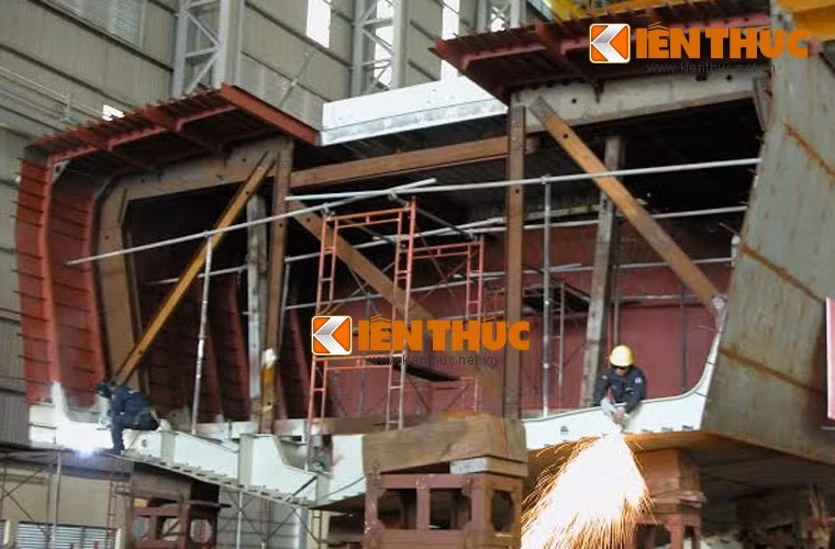 Đồng chí Đại tá Nguyễn Mạnh Lân, Phó tổng giám đốc Tổng công ty Ba Son trả lời tờ QĐND online cho biết: "Bên cạnh sự nỗ lực của cán bộ, công nhân viên của tổng công ty, còn phải kể tới việc chúng tôi đã hoàn toàn làm chủ về quy trình công nghệ đóng tàu cũng như việc mạnh dạn nghiên cứu, đưa các loại vật tư được sản xuất trong nước vào mỗi sản phẩm…".