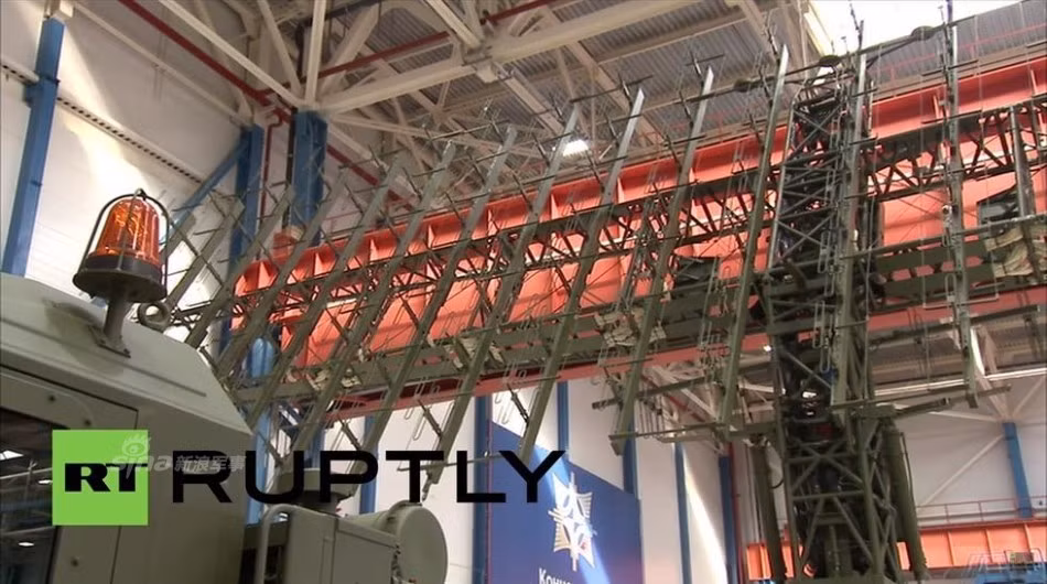 Cận cảnh giàn anten khổng lồ của module radar RLM-M.