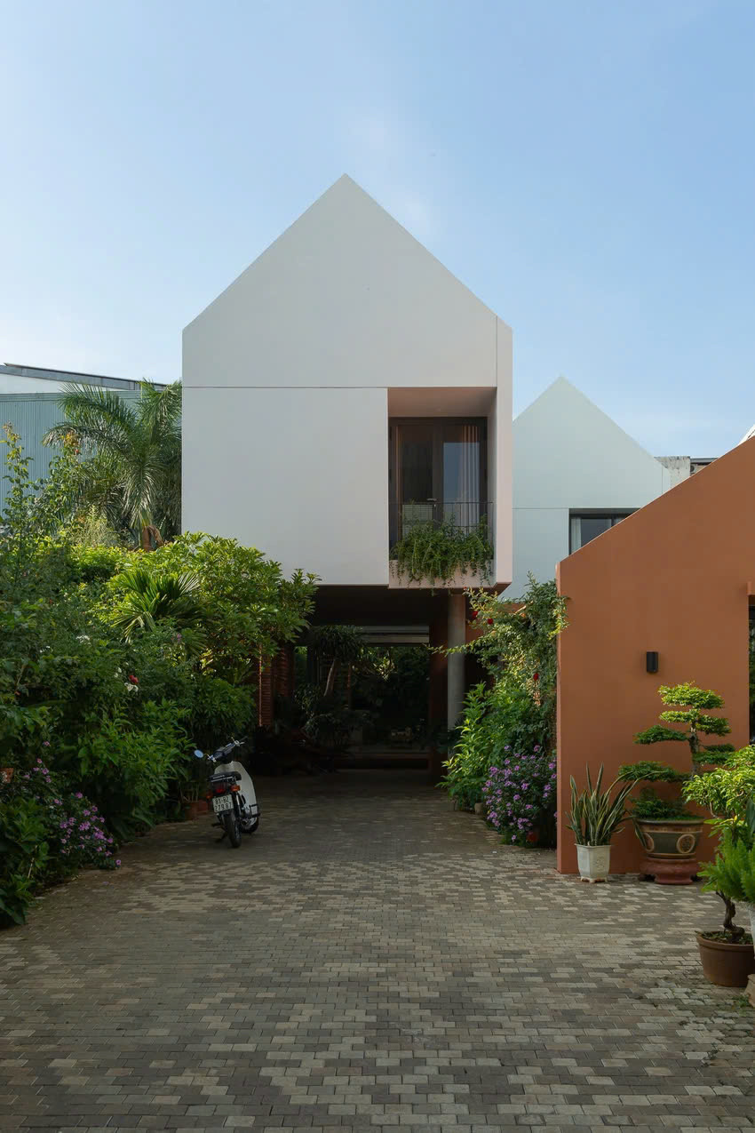 Vì vậy, đội ngũ thiết kế ADAP Architects lưu tâm đến việc phát triển dự án thành mô hình ở hiện đại nhưng vẫn kế thừa được về kiến trúc, khí hậu địa phương.