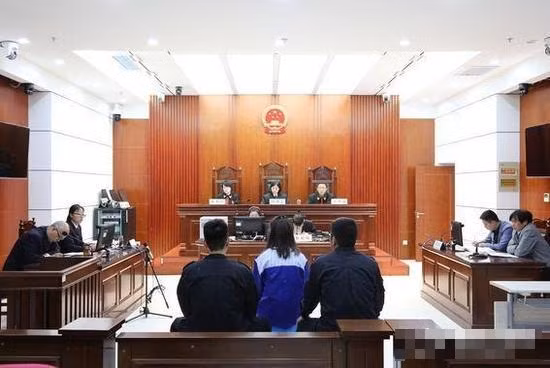 Chi gai “lanh lung” giet chet em trai vi dieu khong ngo nay...