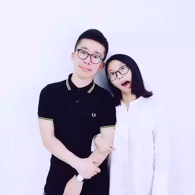 Hiện giá nhà giá đất ngày một cao, có được một ngôi nhà trong mơ thuộc về mình, do chính mình bài trí là khao khát của nhiều người trẻ tuổi. Tuy nhiên, đại đa số thanh niên nỗ lực nhiều năm, cũng chỉ mua được những căn phòng chật hẹp và cũ kỹ. Cặp vợ chồng Jacob và Allen cũng như vậy.