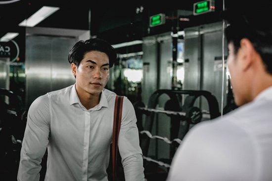 Goc khuat phong gym qua loi ke huan luyen vien dien trai