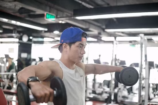 Goc khuat phong gym qua loi ke huan luyen vien dien trai-Hinh-6