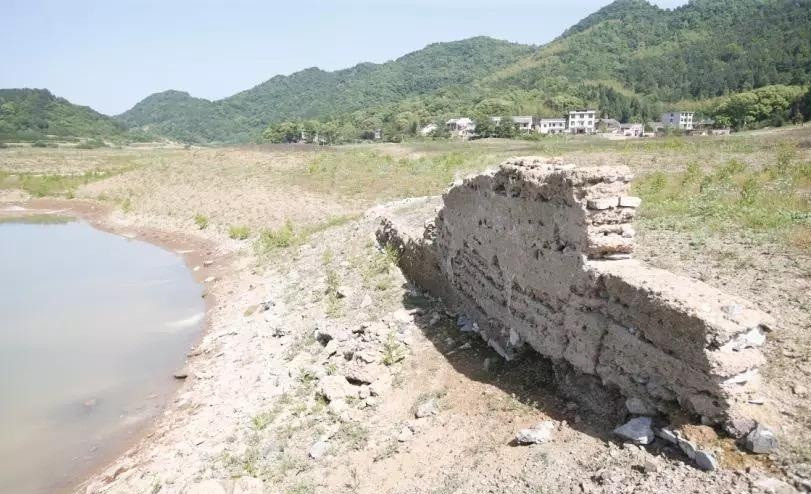 Trải qua các triều đại Nguyên, Minh, thời gian khai thác có đôi chút gián đoạn. Thực tế, thời gian khai thác khoảng 200 năm, cách ngày này đã khoảng hơn 800 năm.