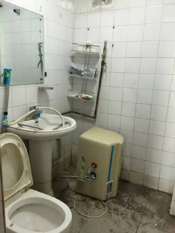 Tuy nhiên đôi vợ chồng trẻ Jacob và Allen bất chấp nhiều lời khuyên ngăn, vẫn quyết định mua lại ngôi nhà cũ. Họ đã đối chiếu các điều kiện kinh tế của mình và theo họ, đây thực sự là sự lựa chọn tốt nhất trong thời điểm hiện tại.