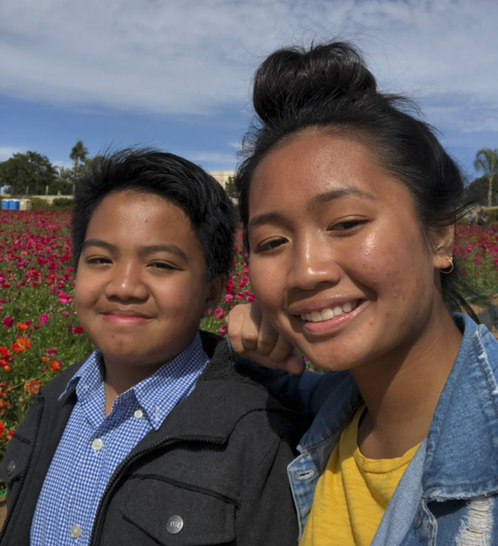 Tuy có sinh nhật buồn năm nay, nhưng cậu bé nhận được một món quà to lớn và ý nghĩa.