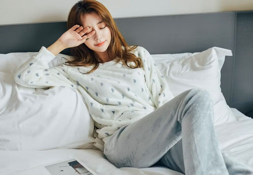 Phụ nữ hãy san sẻ gánh nặng cơm áo gạo tiền cùng chồng - Ảnh minh họa: Internet Phụ nữ hãy san sẻ gánh nặng cơm áo gạo tiền cùng chồng - Ảnh minh họa: Internet