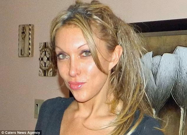 Laura cho biết, cô bắt đầu tập luyện thể thao lúc 23 tuổi. Sau khi làm việc văn phòng trong nhiều năm và dành phần lớn thời gian rảnh trên ghế sofa thì cô cảm thấy mọi thứ trên cơ thể bắt đầu chảy sệ.