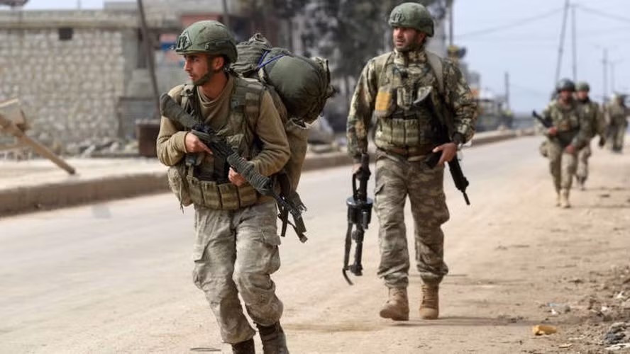 Tuy vậy vẫn chẳng có bất cứ dấu hiệu nào cho thấy thỏa thuận ngừng bắn sẽ được tôn trọng, đặc biệt khi ít nhất một lần trong quá khứ hiệp định hòa bình đã bị biến thành "tờ giấy lộn".