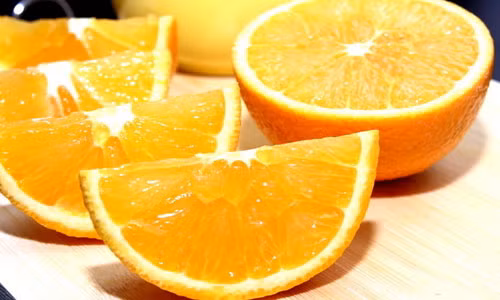 Tuy vỏ cam mang lại nhiều lợi ích cho sức khỏe nhưng bạn cần phải lưu ý tránh phạm phải những cấm kị sau đây để tránh gây hại cho sức khỏe. Ảnh: csc86.