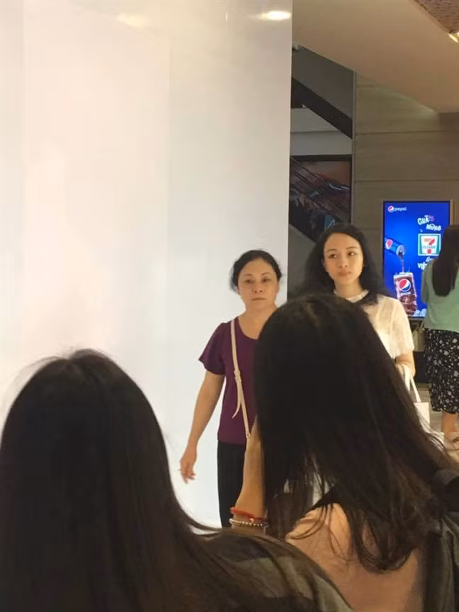 Sau khi tại ngoại, bị cáo này khá bất ngờ khi nhận được lời mời làm giám đốc marketing từ Á hậu Phương Lê.