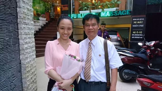 Hiện tại, dù có quyết định tạm đình chỉ điều tra vụ án nhưng trong thời gian đó, Trương Hồ Phương Nga vẫn mang thân phận bị can, không gì thay đổi. Ảnh: Pháp luật Plus.