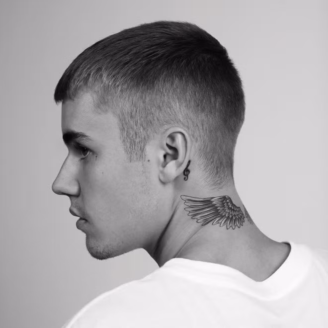 Justin Bieber tro lai: Duong nao cung ve "lam vua"