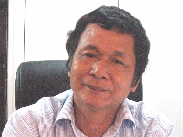 Trước đó, hồi tháng 8/2016, dư luận xôn xao về kết luận thanh tra, trong 5 năm (2011-2015), ông Hoàng Sỹ Bình, nguyên Giám đốc Sở Y tế Thanh Hóa đã ký quyết định tuyển dụng hơn 3.700 lao động vào các cơ sở y tế và bổ nhiệm, luân chuyển nhiều cấp phó phòng không qua tổ chức. Ảnh: Lam Sơn.