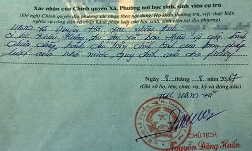 Diem nong 24h: Xa phe binh gia dinh vao ho so nhap hoc