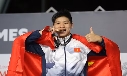 Kinh ngu 15 tuoi cua VN gay dia chan, pha ky luc SEA Games-Hinh-3