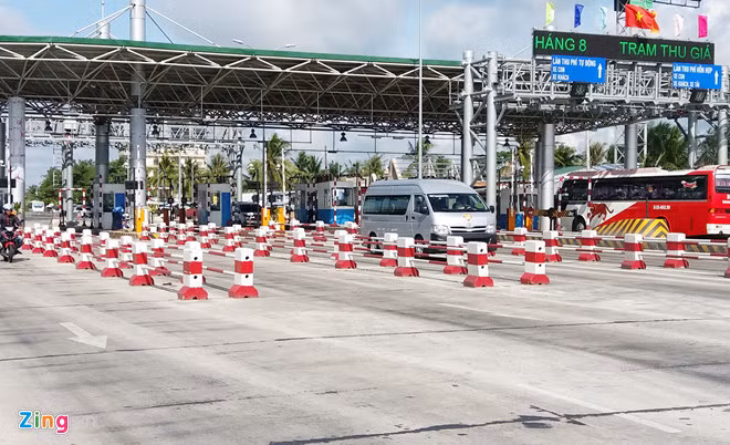 Trước đó, Sở Giao thông Vận tải tỉnh Tiền Giang đã kiến nghị Bộ xem xét giảm giá vé qua trạm thu phí này. Ảnh: Việt Tường/Zing.