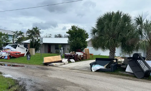 Người dân Mỹ chạy bão Milton: 'Quá nguy hiểm nếu ở lại' Nguoi dan My chay bao Milton: 'Qua nguy hiem neu o lai'