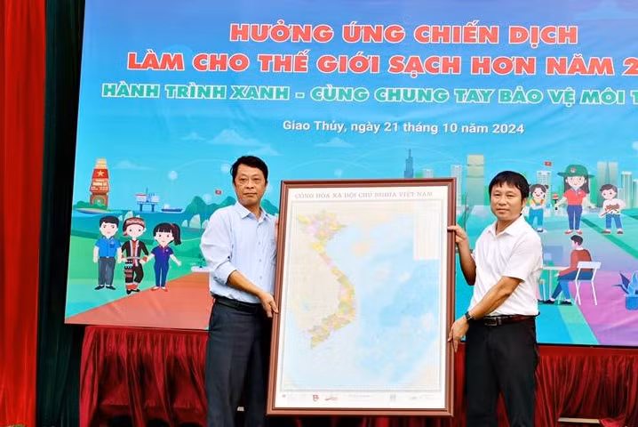 VUSTA huong ung chien dich lam cho the gioi sach hon nam 2024-Hinh-4