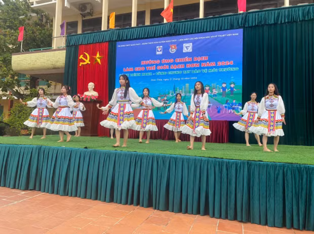 VUSTA huong ung chien dich lam cho the gioi sach hon nam 2024-Hinh-9