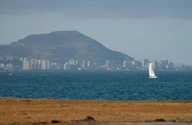 Comodoro Rivadavia, Argentina, lập kỷ lục là nơi nóng nhất ở Nam Mỹ vào năm 1905, với mức nhiệt lên tới 48,8 độ C.