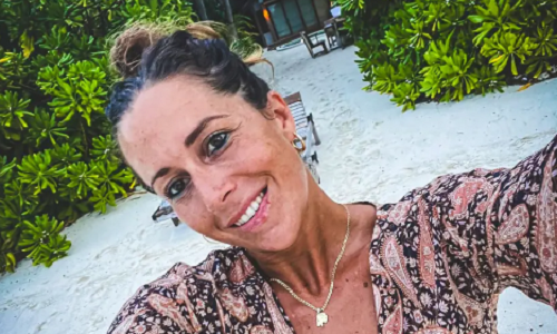 Đang lướt sóng, người phụ nữ bị cá kiếm đâm tử vong Dang luot song, nguoi phu nu bi ca kiem dam tu vong