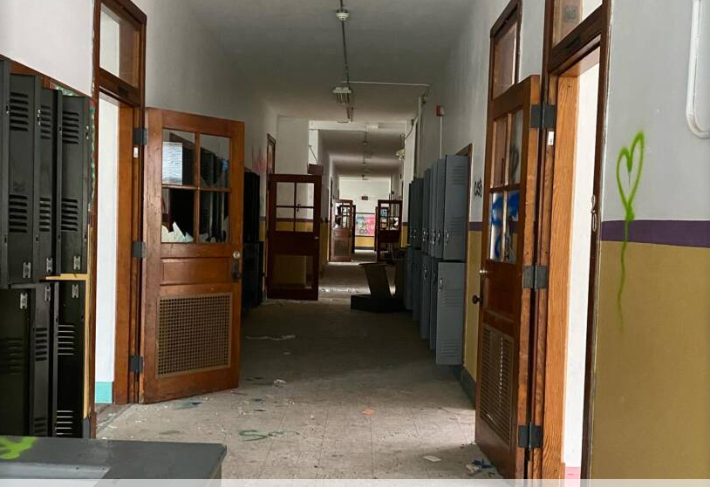 Ngôi trường bị bỏ hoang ở Ohio (Mỹ).