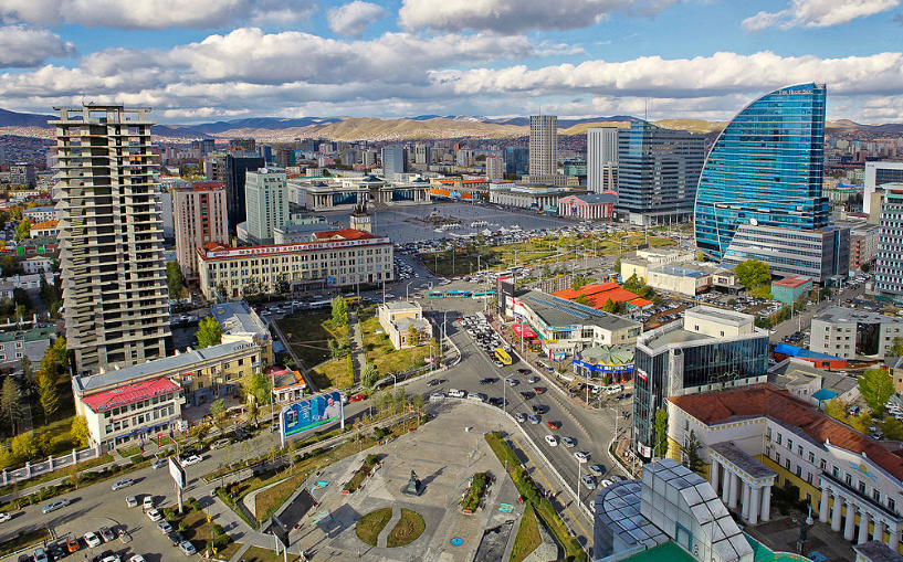 Ứớc tính, có 1,6 triệu người Mông Cổ sống ở thủ đô Ulaanbaatar, tương đương với khoảng 50% toàn bộ dân số. Hơn 25% dân số sống du mục. Ảnh: Wikipedia.