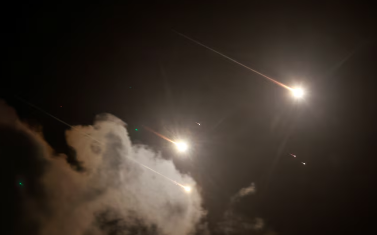 Cuộc tấn công bằng tên lửa của Iran vào Israel tiếp tục khiến căng thẳng leo thang tại khu vực Trung Đông.