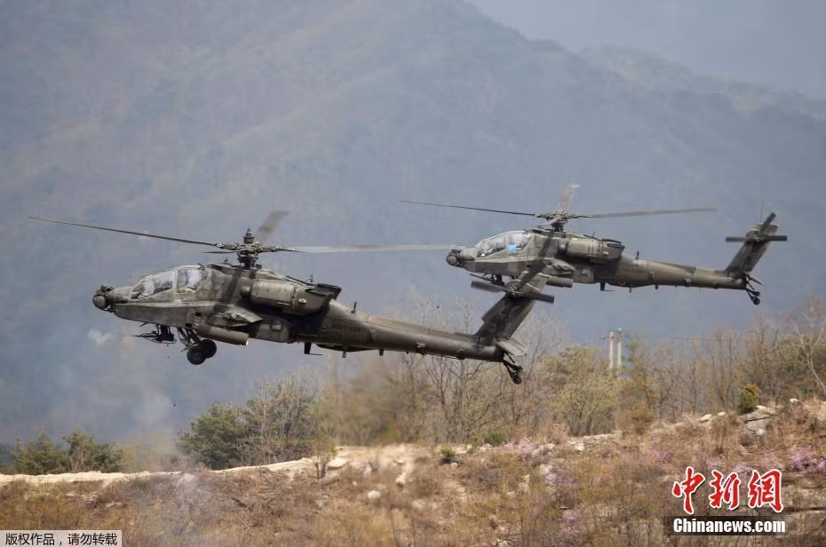 Ngoài việc cung cấp hỏa lực áp đảo giúp yểm trợ lực lượng bộ binh, các máy bay này còn có nhiệm vụ yểm trợ lực lượng trực thăng vận tải đến nơi đổ quân đã định. Nguồn ảnh: Chinanews.