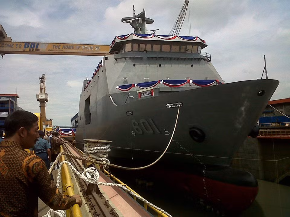 Tầm hoạt động tối đa của con tàu này vào khoảng 17300 km. Tàu có khả năng hoạt động liên tục trên biển tới 30 ngày trước khi cần phải tiếp tế thêm. Nguồn ảnh: Maxdefence.