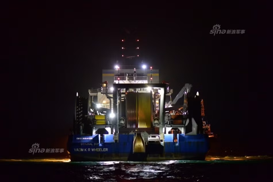 Tình hình khu vực Đông Á từ đầu năm 2017 tới nay là hết sức căng thẳng khi các bên liên tục gây sức ép lên nhau. Với các hành động của mình, phía Mỹ đã truyền tải một thông điệp rõ rệt rằng họ sẽ không bao giờ bỏ rơi các đồng minh chiến lược của mình tại khu vực này, vấn đề bây giờ là liệu Triều Tiên có chịu xuống thang hay vẫn sẽ tiếp tục gây sức ép lên tất cả các quốc gia lân cận bao gồm cả Trung Quốc. Nguồn ảnh: Sina.